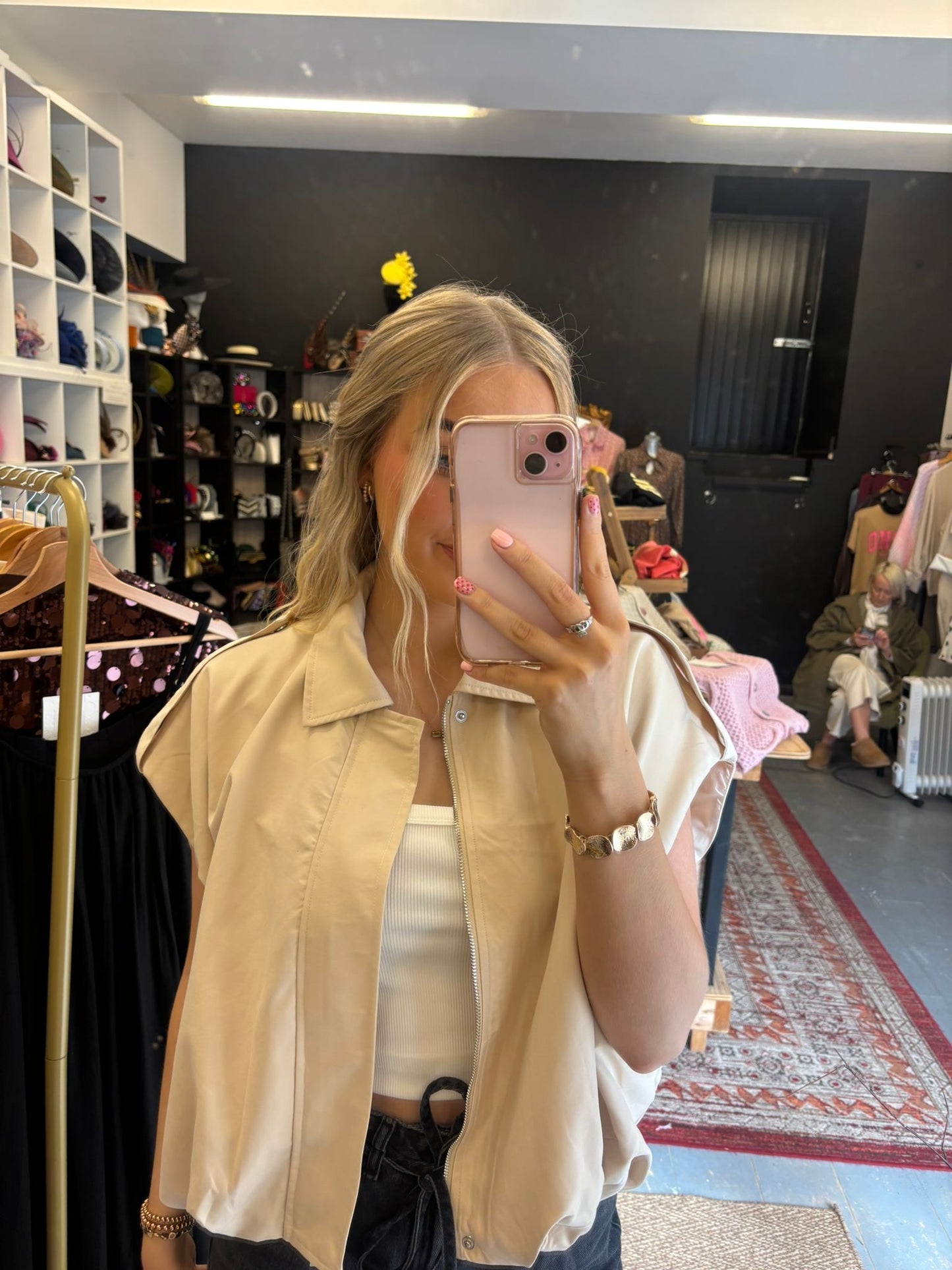 Sleeveless Jacket